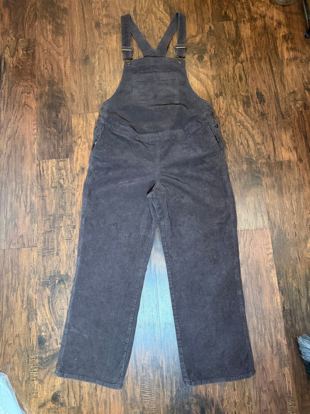 H&M Mama Before and After Corduroy Overalls
Maternity Size L